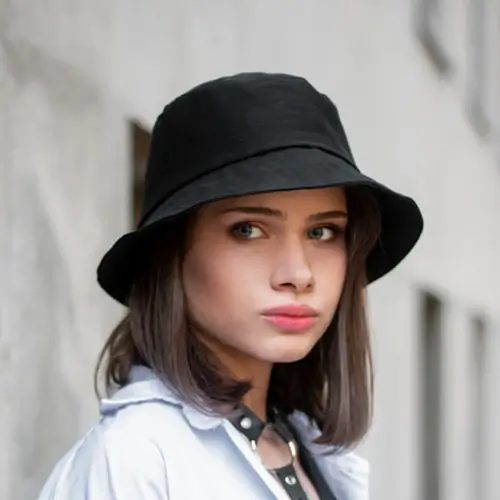 هلیا پارسافر